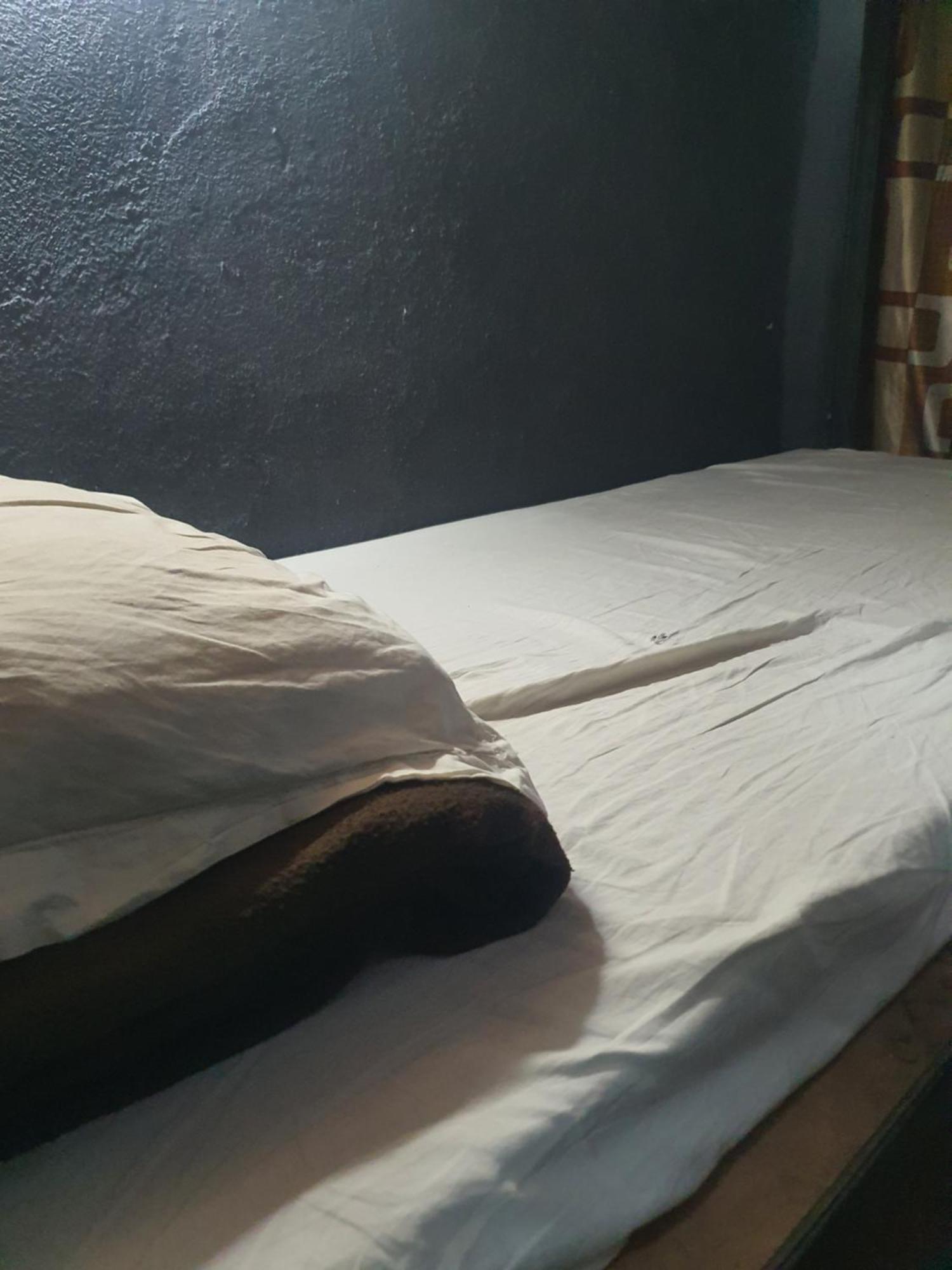 Bapuji Dormitory Hostel Bombay Extérieur photo