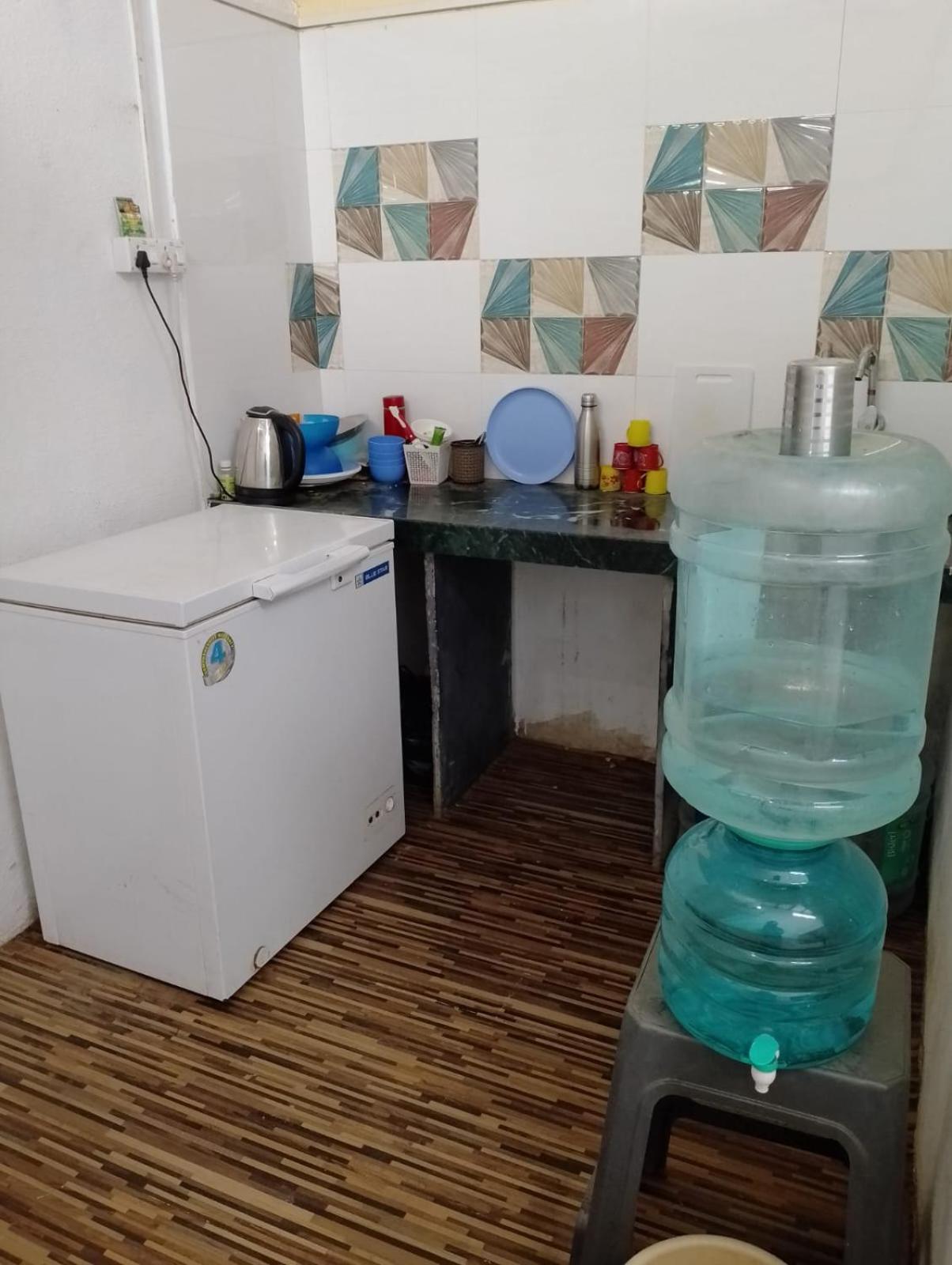 Bapuji Dormitory Hostel Bombay Extérieur photo